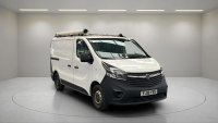 VAUXHALL VIVARO