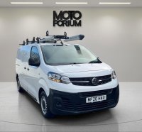 VAUXHALL VIVARO